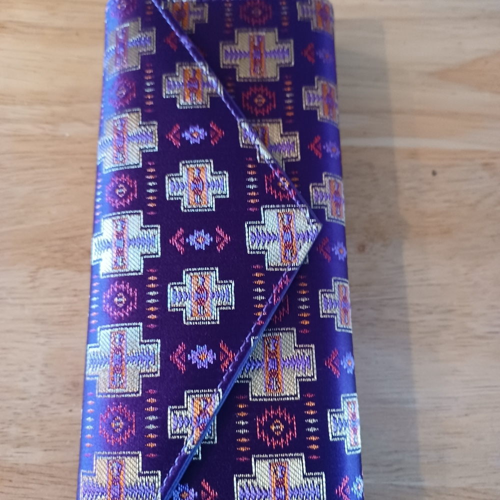 New Nu Trendz Purple& Gold Pattern Wallet - image 3